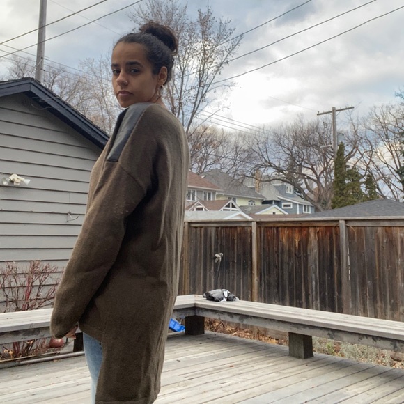 BCBG Maxazria - Merino Wool Blend Sweater - Picture 1 of 4